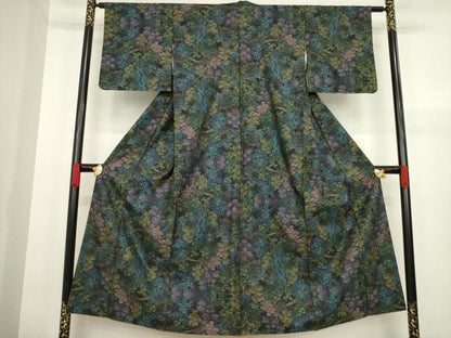 平和屋着物●本場大島紬　カタス9マルキ　樹林文　黒地　正絹　逸品　AAAY4778ck