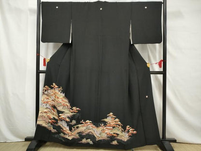 平和屋着物■豪華黒留袖　作家物　風景松文　金彩　正絹　逸品　AAAY5541gw