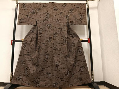 平和屋着物●本場大島紬　一元絣　雲重ね亀甲花唐草文　正絹　逸品　AAAY5987ph