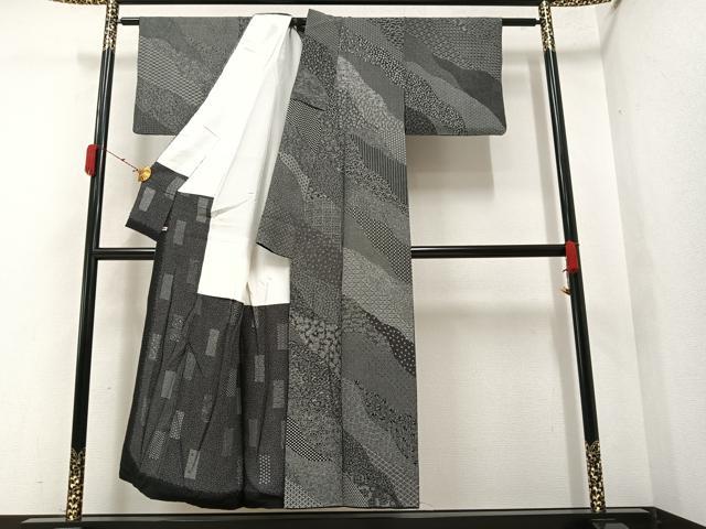 平和屋着物●小紋師 北原寿永 江戸小紋 100柄 寄せ小紋柄 黒地 さが美扱い 正絹 逸品 AAAY6292ph