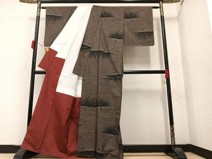 平和屋着物●本場大島紬 カタス7マルキ 花蝶文 正絹 逸品 未使用 AAAY6315ph