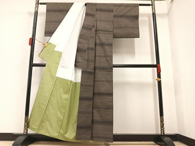 平和屋着物●本場大島紬 カタス7マルキ 段違い 正絹 逸品 AAAY6329ph