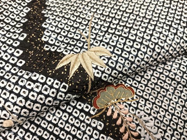 平和屋着物●訪問着 絞り 刺繍 松竹梅文 黒地 金彩 正絹 逸品 AAAY6335ph