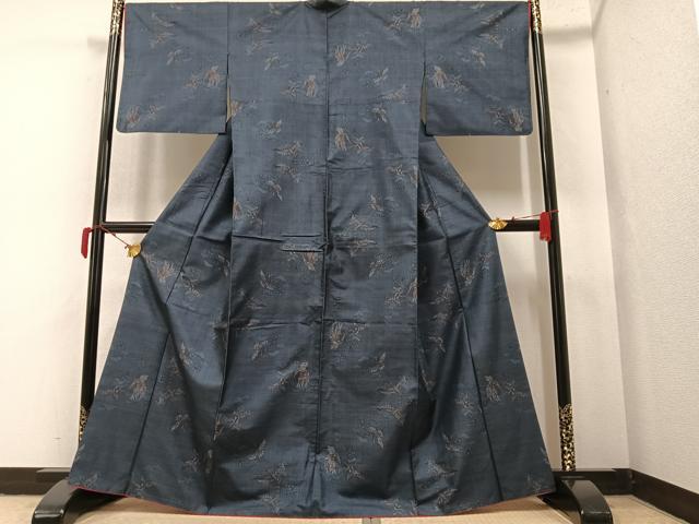 平和屋着物●本場大島紬 カタス9マルキ 群れ鶴文 正絹 逸品 AAAY6352ph
