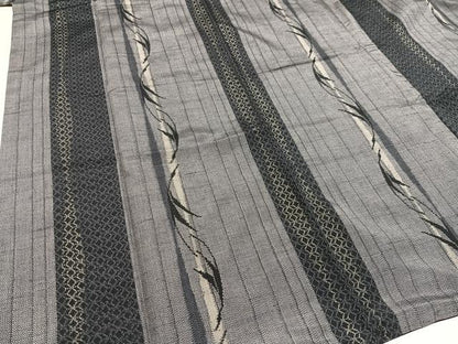 平和屋着物●上質な紬 群れ鳥間道 正絹 逸品 AAAY6353ph