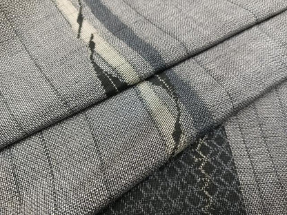 平和屋着物●上質な紬 群れ鳥間道 正絹 逸品 AAAY6353ph