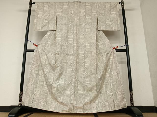 平和屋着物●本場大島紬 白大島 一元絣 幾何学文様 正絹 逸品 AAAY6525zg