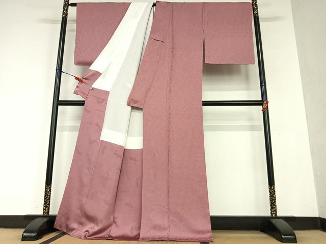平和屋着物●世界的友禅作家　千地泰弘　色無地　花宝尽くし地紋　浅蘇芳色　正絹　逸品　未使用　AAAY6617zg