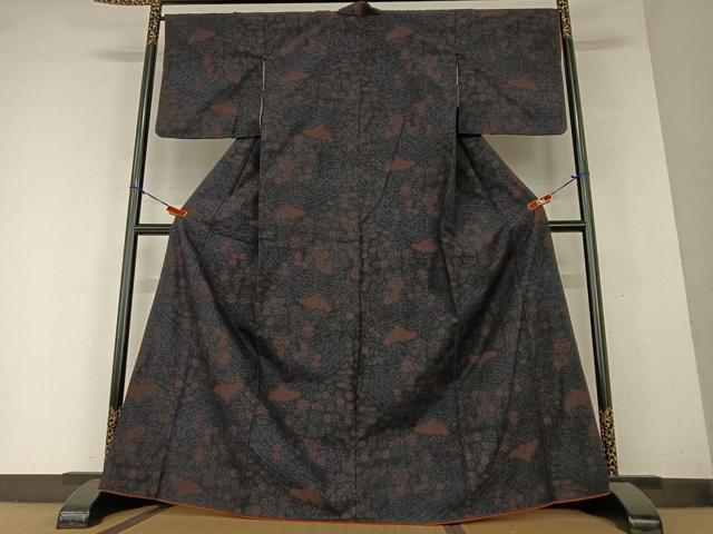 平和屋着物●本場結城紬　重要無形文化財　80亀甲　草花文　正絹　逸品　AAAY6634zg