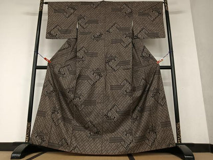 平和屋着物●本場大島紬 泥染め カタス9マルキ 草花文 正絹 逸品 AAAY6637zg