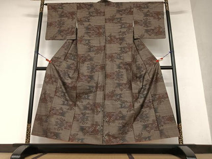 平和屋着物●本場大島紬　泥染め　カタス9マルキ　横段草花文　正絹　逸品　AAAY6678zg
