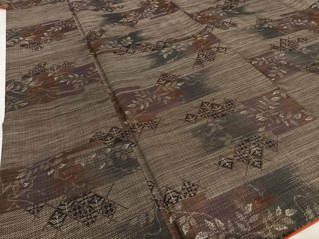 平和屋着物●本場大島紬　泥染め　カタス9マルキ　横段草花文　正絹　逸品　AAAY6678zg