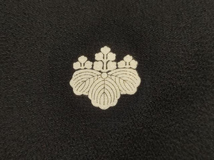 平和屋着物■豪華黒留袖　駒刺繍　地紙鳳凰花文　金彩　正絹　逸品　AAAY7058iu