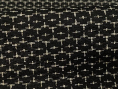 平和屋着物●上質な紬 亀甲文 黒地 正絹 逸品 AAAY7365ck