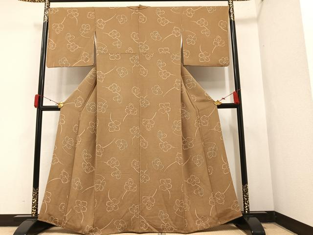 平和屋着物●上質な小紋　舞花文　鬼しぼ縮緬　正絹　逸品　AAAY7908ph