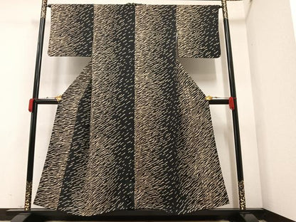 平和屋着物●上質な小紋　霞文　黒地　正絹　逸品　AAAY8623ph