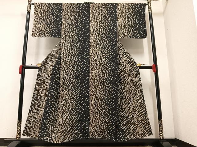 平和屋着物●上質な小紋　霞文　黒地　正絹　逸品　AAAY8623ph