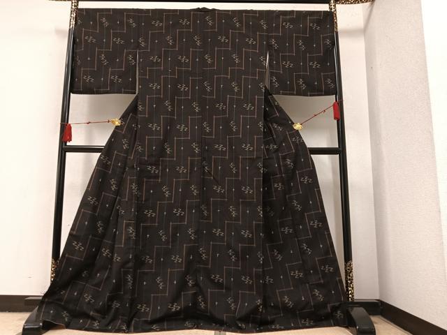 平和屋着物●上質な紬　琉球絣文様　正絹　逸品　AAAY8661ph