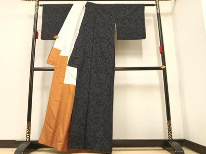 平和屋着物●結城紬 80亀甲 花唐草文 正絹 逸品 AAAY8950ph