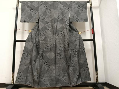 平和屋着物●本場大島紬 カタス9マルキ 草花文 正絹 逸品 AAAY8951ph