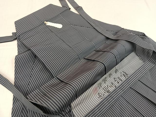 平和屋着物●男性　人間国宝　甲田綏郎　精好仙台平　馬乗り袴　縞　正絹　逸品　AAAY8989ph