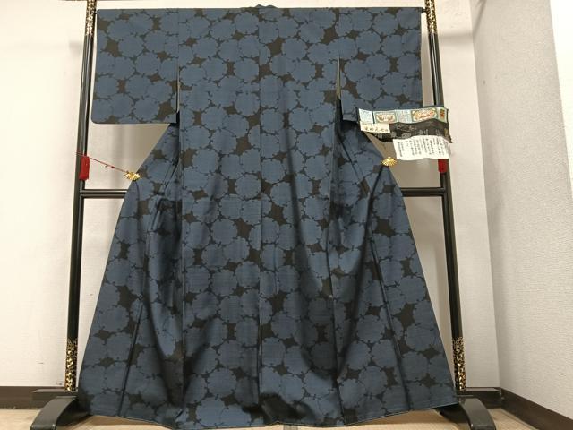 平和屋着物●本場大島紬　古代泥染め　カタス7マルキ　雪輪　福章　伝統工芸士・米田元七作　証紙付き　正絹　逸品　未使用　AAAY8992ph