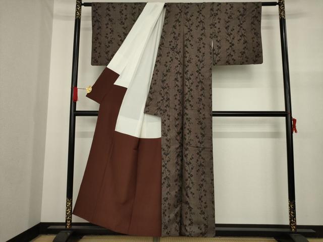 平和屋着物●本場大島紬 一元7マルキ 花蔦草文 正絹 逸品 AAAY9020ck
