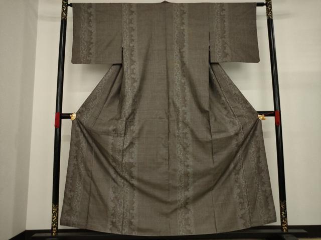 平和屋着物●本場大島紬 カタス9マルキ 草花間道 正絹 逸品 AAAY9023ck