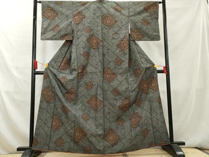 平和屋着物■上質な紬　正倉院花文　黒地　正絹　逸品　AAAY9316cs