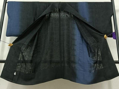 平和屋着物▽道中着 スリーシーズン 春夏秋 塵除け 霞文 暈し染め 黒地 正絹 逸品 AAAY9413jh
