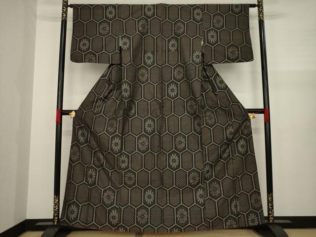 平和屋着物●上質な紬 亀甲花文 正絹 逸品 AAAY9797ck