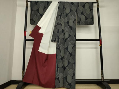 平和屋着物●本塩沢 亀甲文 正絹 逸品 AAAY9810ck