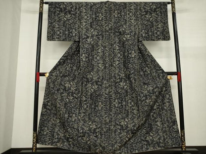 平和屋着物●上質な紬 樹林文 黒地 正絹 逸品 AAAY9851ck