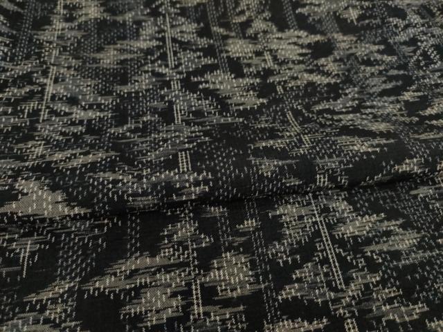 平和屋着物●上質な紬 樹林文 黒地 正絹 逸品 AAAY9851ck
