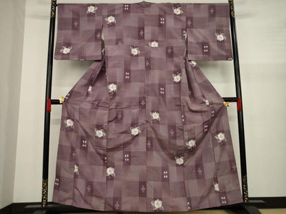 平和屋着物●上質な紬　舞花文　正絹　逸品　AAAY9853ck