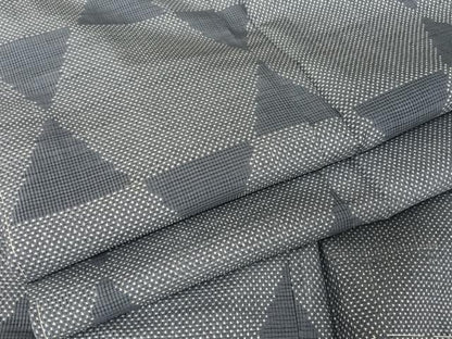 平和屋着物●本場大島紬 一元絣 幾何学文様 正絹 逸品 未使用 AAAY9913np