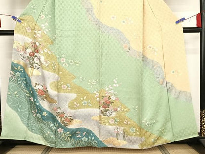 平和屋着物●訪問着　絞り　霞草花文　暈し染め　金彩　正絹　逸品　AAAY9935np