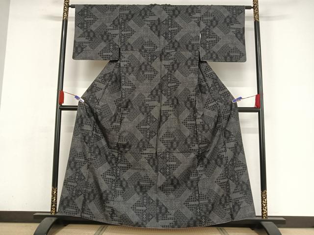 平和屋着物●本場大島紬 カタス7マルキ 網目花文 正絹 逸品 AAAY9974np