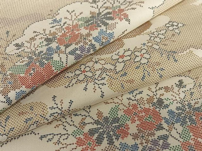 平和屋着物●本場大島紬　白大島　カタス9マルキ　雲重ね草花文　正絹　逸品　AABI8152cs