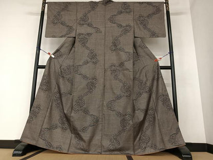 平和屋着物●本場大島紬 泥染め カタス9マルキ 草花文 正絹 逸品 AAAZ0053zg