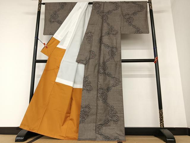 平和屋着物●本場大島紬 泥染め カタス9マルキ 草花文 正絹 逸品 AAAZ0053zg