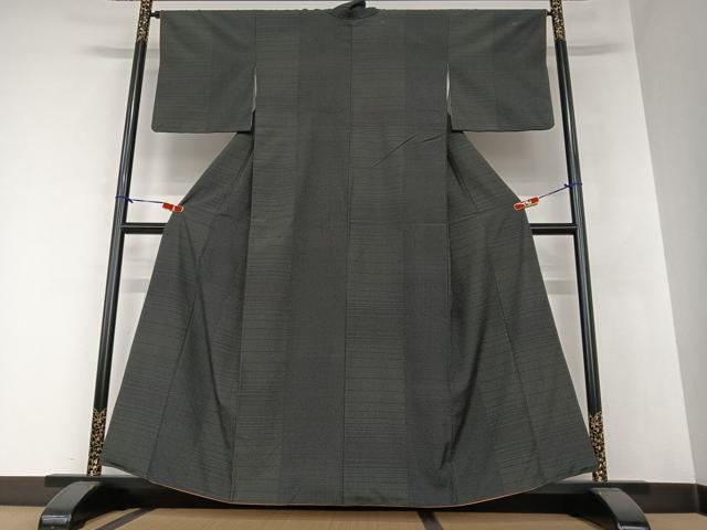 平和屋着物●本塩沢　110亀甲　横段文　正絹　逸品　AAAZ0065zg