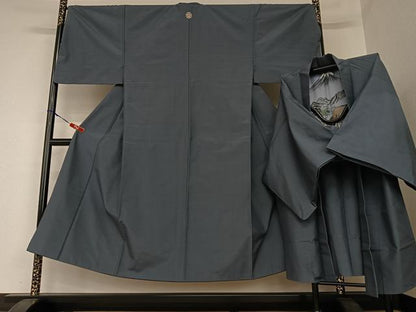 平和屋着物●男性　色紋付　アンサンブル　紬地　色無地　青褐色　正絹　逸品　AAAZ0248zg
