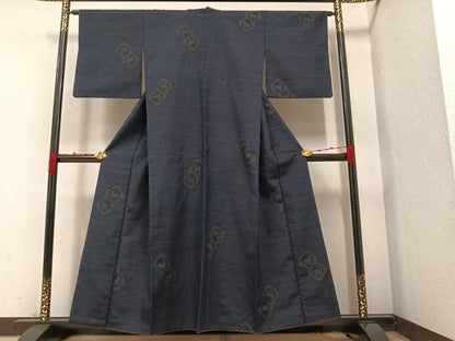 平和屋着物●結城紬 80亀甲 飛び亀甲柄 鹿丸文 正絹 逸品 AAAZ0550ph