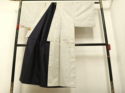 平和屋着物●男性　本場大島紬　白大島　100亀甲　総詰め　正絹　逸品　未使用　AAAZ0559ph