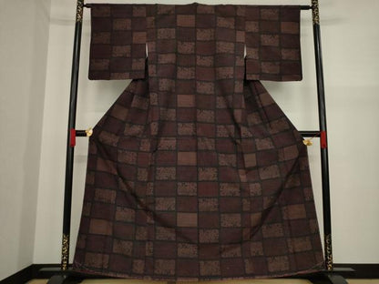 平和屋着物●塩沢紬 インカ文様 黒地 正絹 逸品 AAAZ0611ck