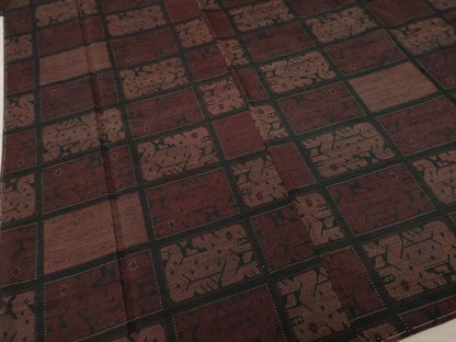 平和屋着物●塩沢紬 インカ文様 黒地 正絹 逸品 AAAZ0611ck