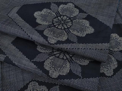 平和屋着物●本場大島紬 一元絣 亀甲花文 正絹 逸品 AAAZ0624ck
