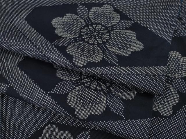 平和屋着物●本場大島紬 一元絣 亀甲花文 正絹 逸品 AAAZ0624ck