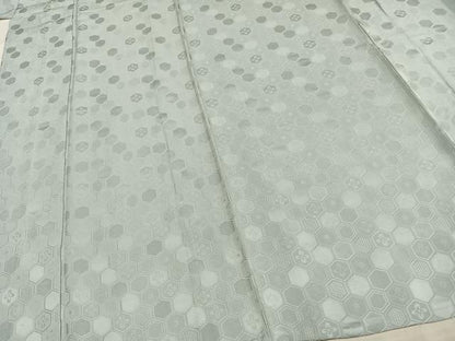 平和屋着物▽上質な色無地 単衣 亀甲文様 薄雲鼠色 正絹 逸品 AAAZ1417fy
